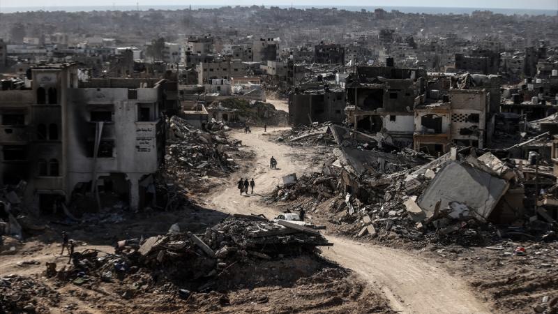 عثرت الأمم المتحدة على قنابل غير منفجرة في مدينة خانيونس بعد انسحاب القوات الاسرائيلية منها - الأناضول